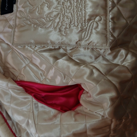 Express Faux Fur Coat NwithoutTags Lovely Amazing Rare - Picture 9 of 13